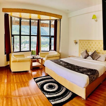 Hotel Hadimba Palace - Near Mall Road Manāli Exteriör bild
