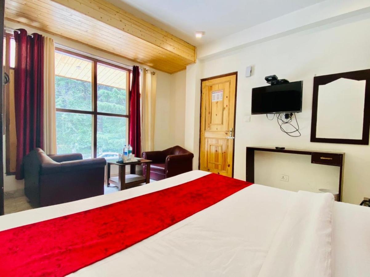 Hotel Hadimba Palace - Near Mall Road Manāli Exteriör bild
