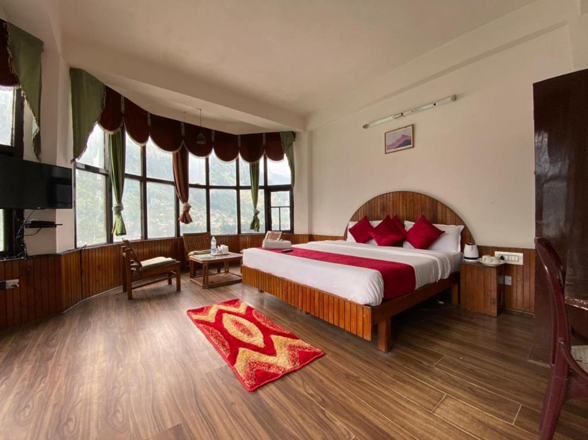 Hotel Hadimba Palace - Near Mall Road Manāli Exteriör bild